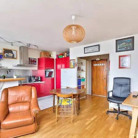 Nice T2 In The 19th Arrondissement Of Apartment *